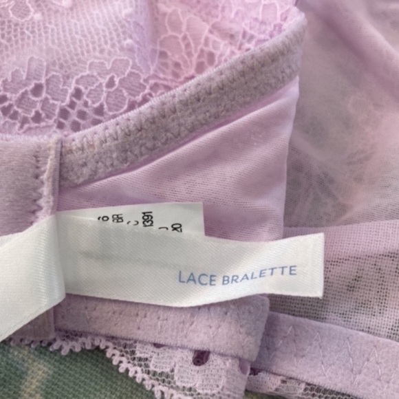 GAP Lilac Lace Plunge Unlined Bralette XL - Picture 9 of 9
